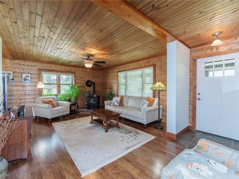3443 W Britton Road, Burbank, OH 44214 Photo 6
