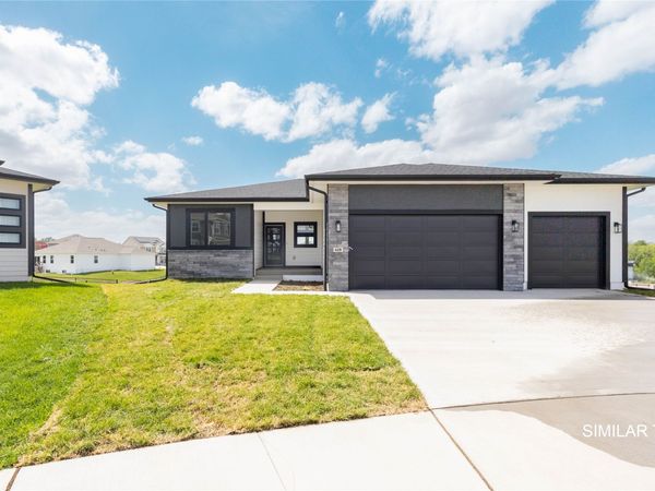 2702 Ponte Place, Adel, IA 50003