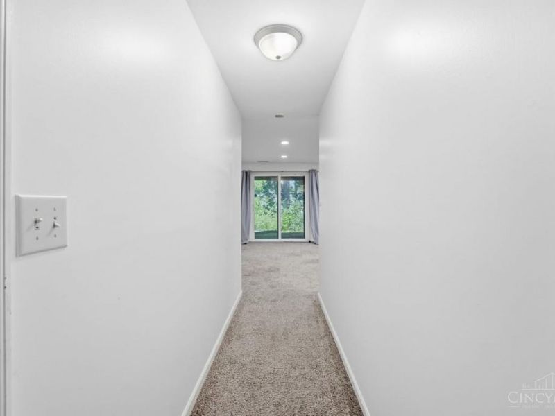 9132 Dominion Circle, Cincinnati, OH 45249 Photo 42