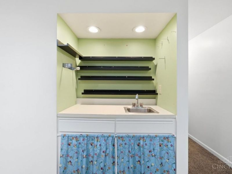 9132 Dominion Circle, Cincinnati, OH 45249 Photo 46