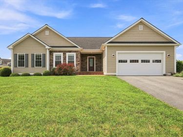 600 SKYROCK CT, MCGAHEYSVILLE, VA 22840