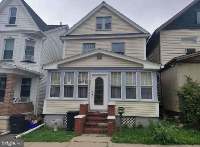 523 21ST AVENUE , ALTOONA, PA 16601