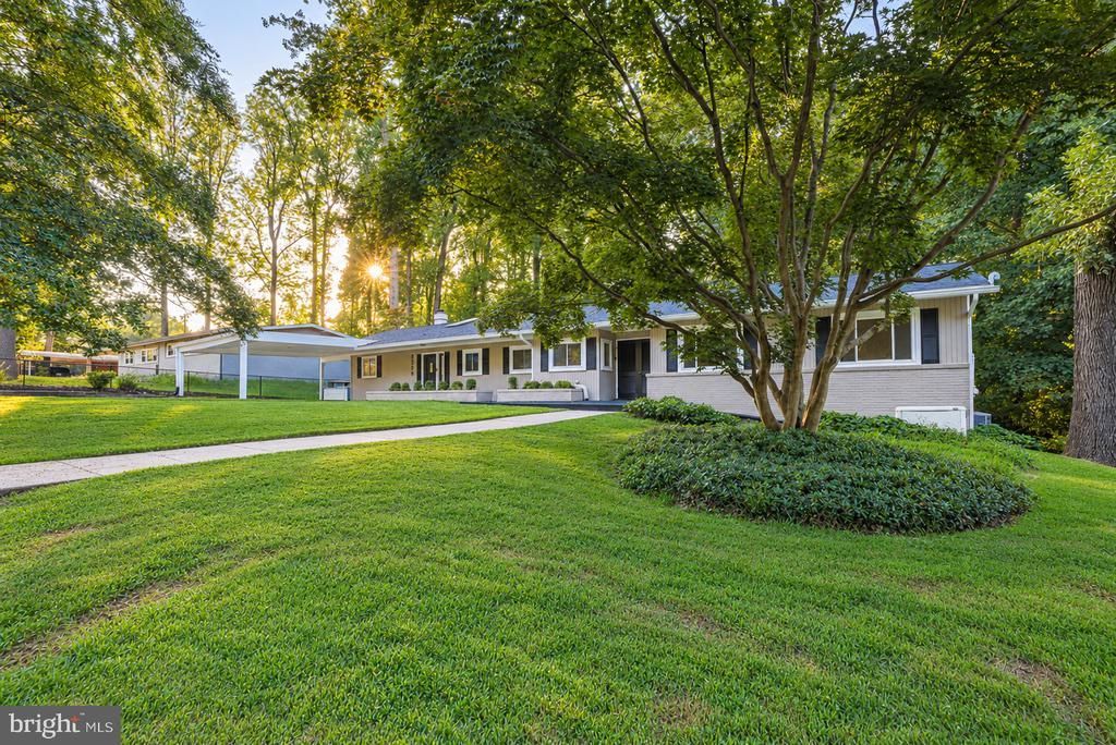 8206 CRANWOOD COURT, PIKESVILLE, MD 21208