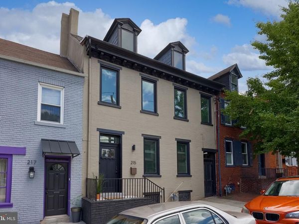 215 N LIME STREET, LANCASTER, PA 17602