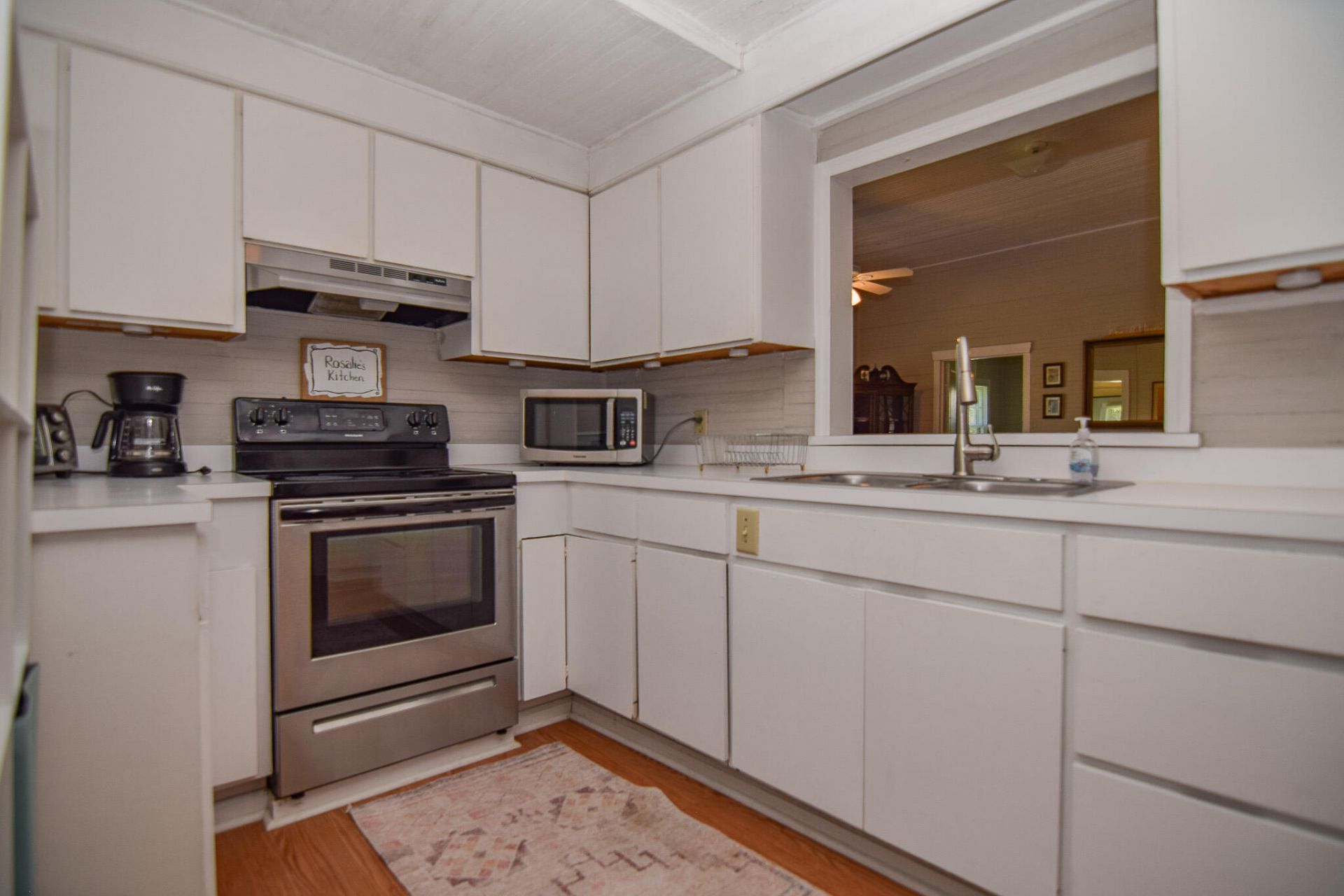 2650 Ion Avenue Photo 4