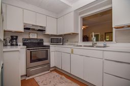 2650 Ion Avenue photo 4