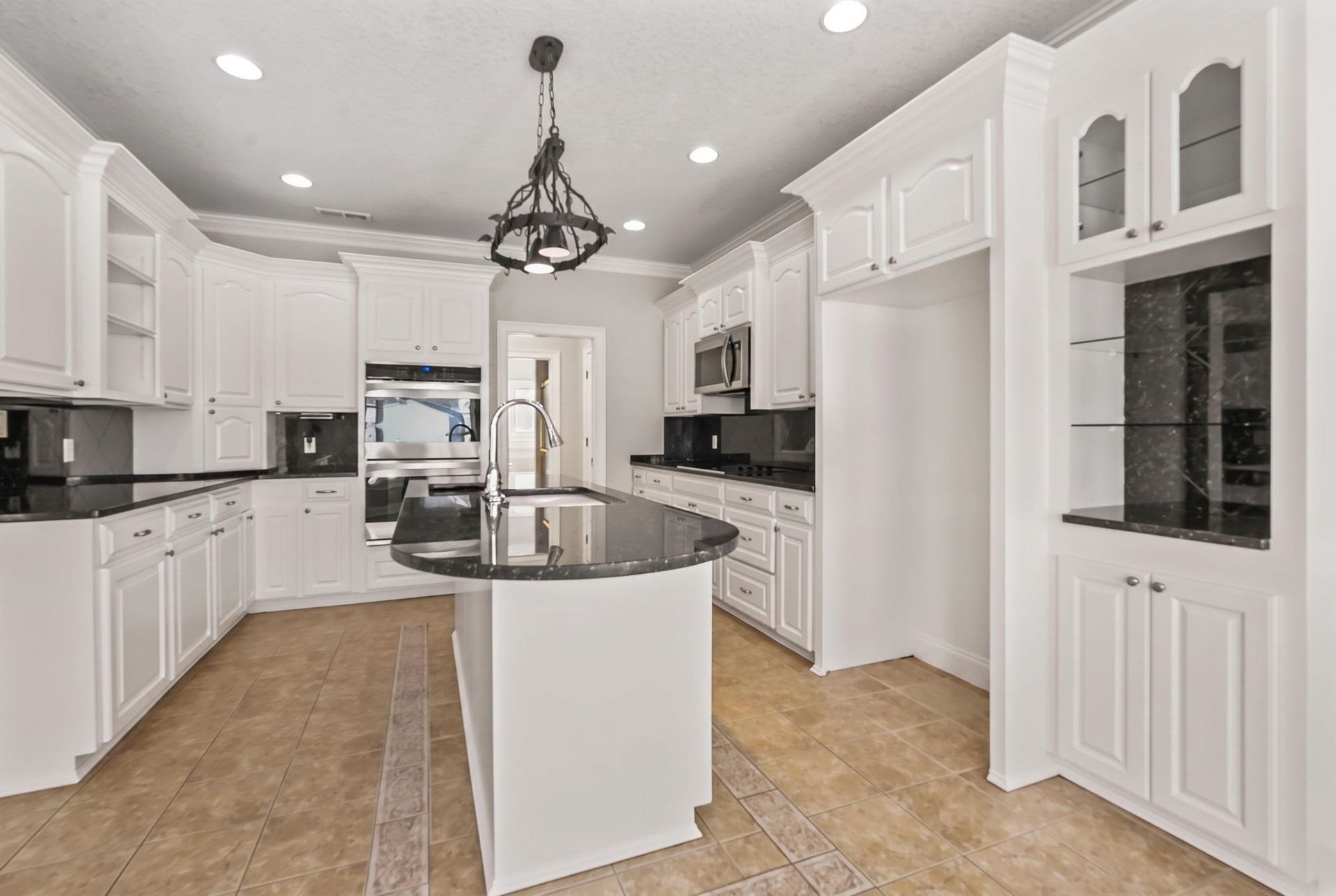 912 Windshore Ct. Photo 10