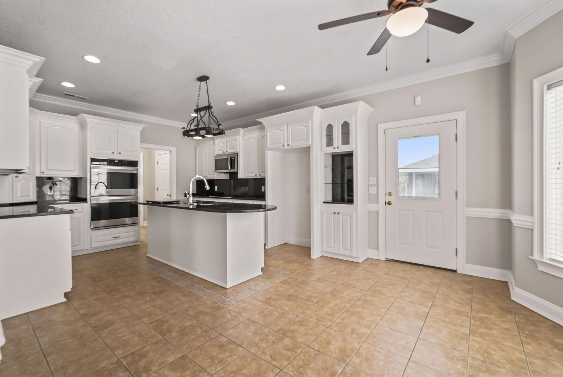 912 Windshore Ct. Photo 26