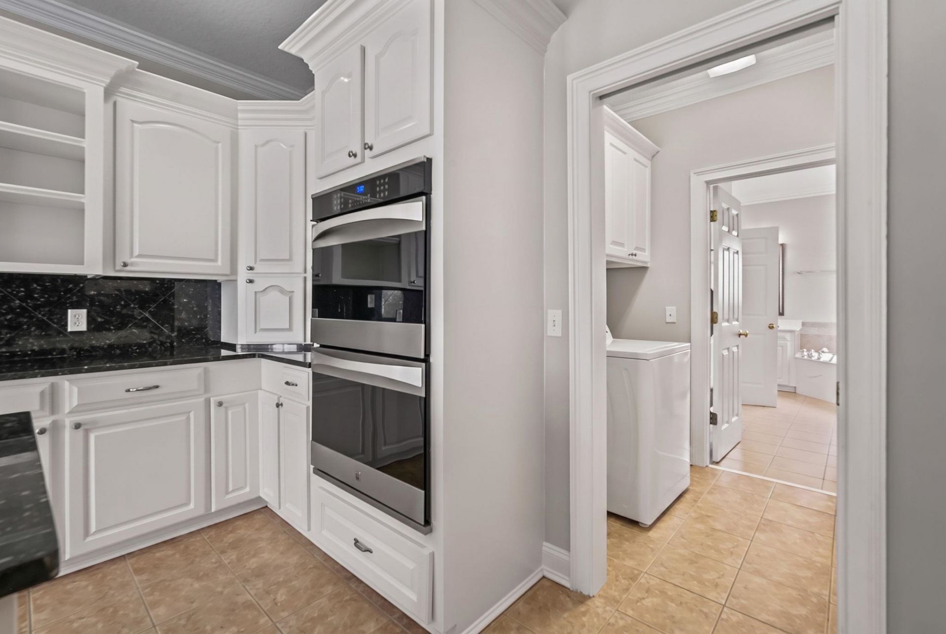 912 Windshore Ct. Photo 8