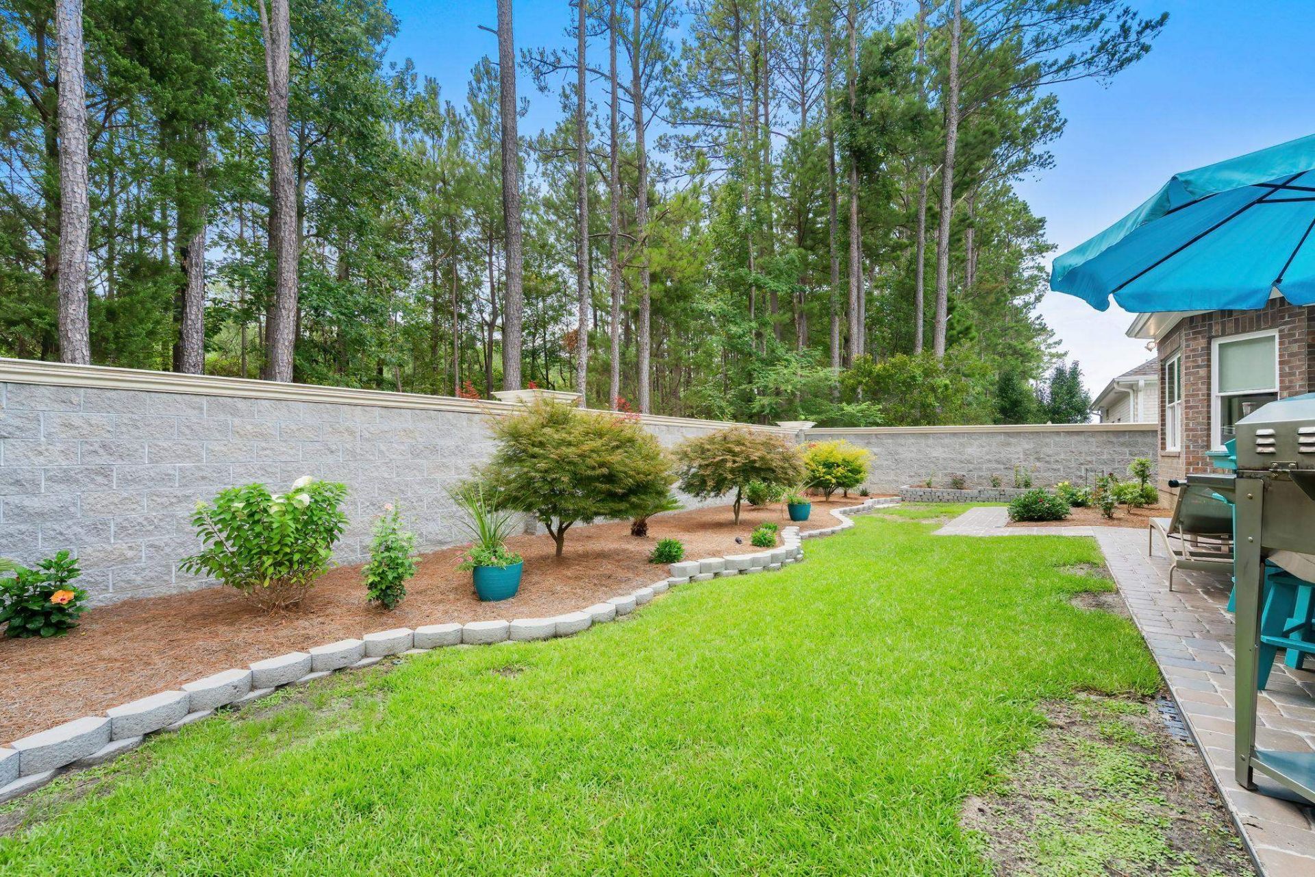 213 Waterfall Circle Photo 33