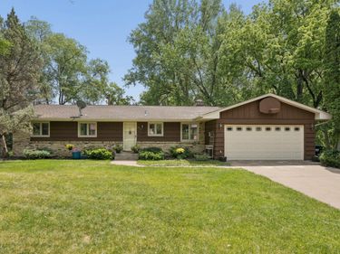 290 Rice Creek Boulevard NE, Fridley, MN 55432