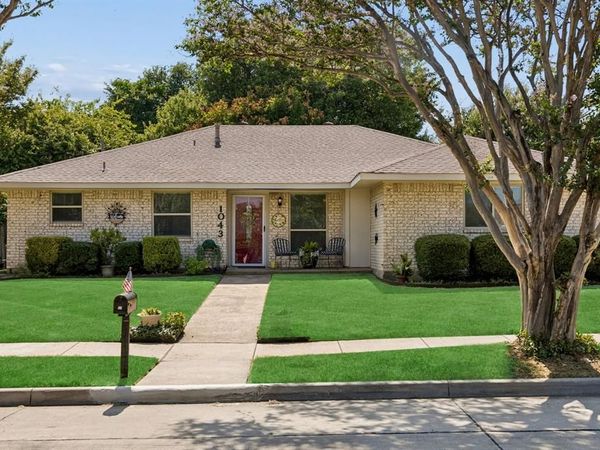 1043 Cherrywood Lane , Carrollton, TX 75006