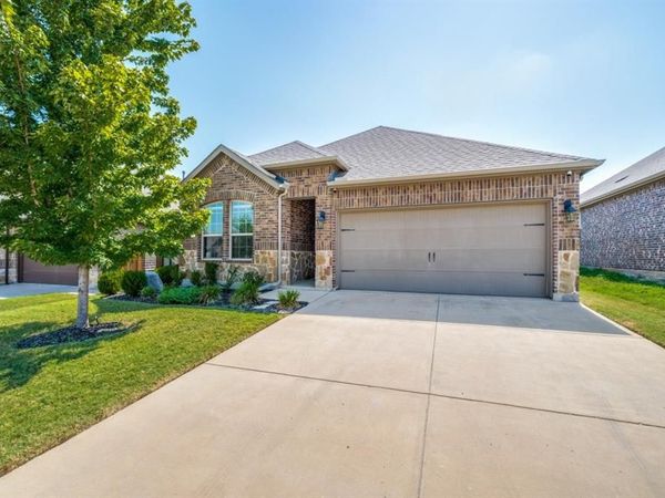 3020 Aransas Avenue , Aubrey, TX 76227