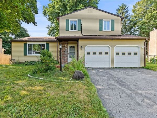 8341 Zenith Drive, Baldwinsville, NY 13027