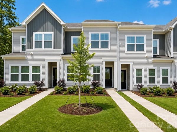 4750 Lakeview Road , Charlotte, NC 28216