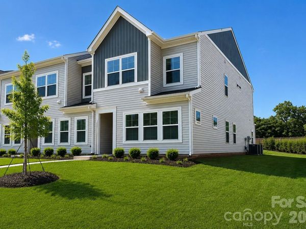 4624 Lakeview Road , Charlotte, NC 28216