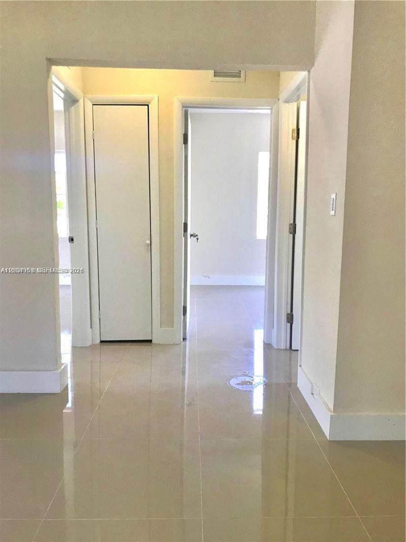 6344 NW Miami Pl, Miami, FL 33150 Photo