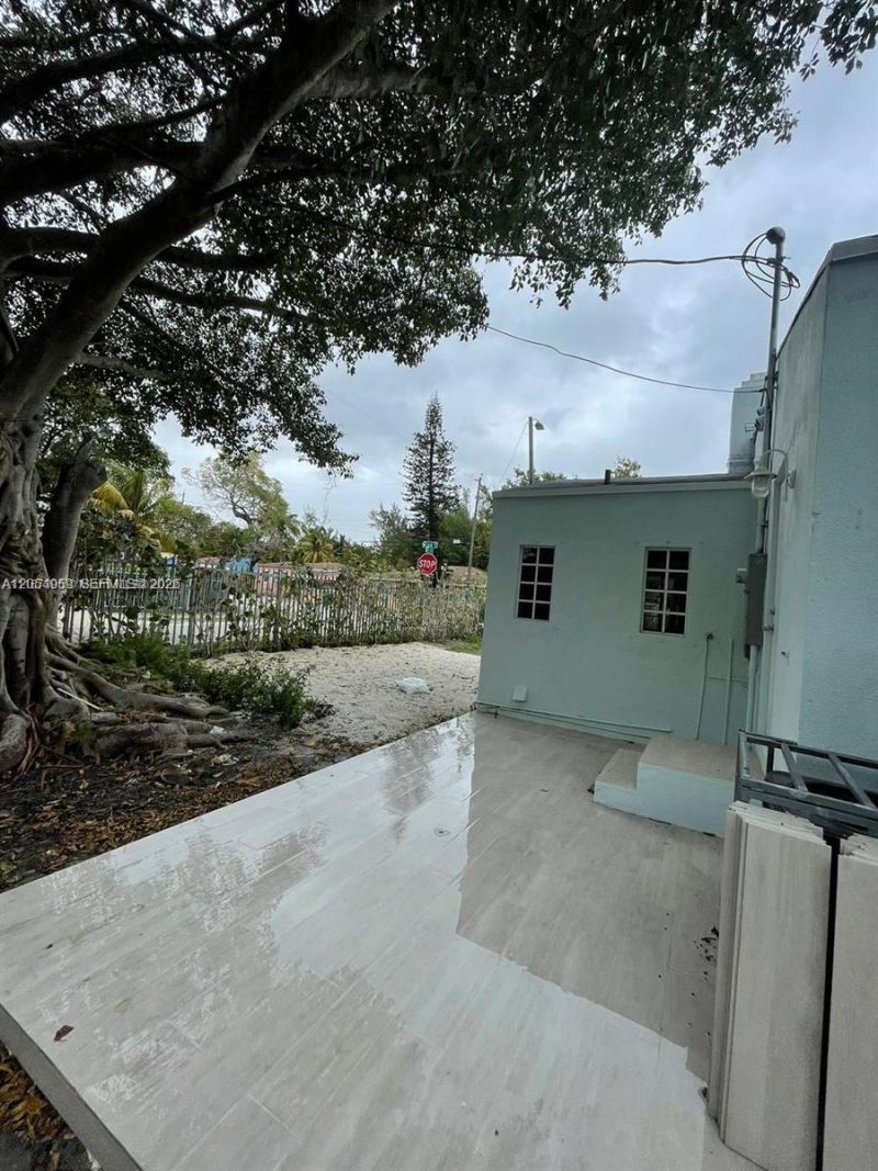 6344 NW Miami Pl, Miami, FL 33150 Photo
