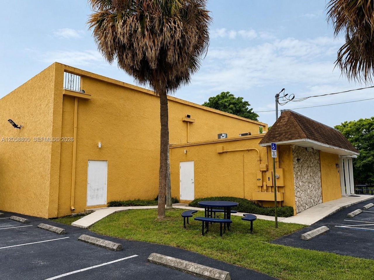 1830 NE 153rd St, North Miami Beach, FL 33162 Photo