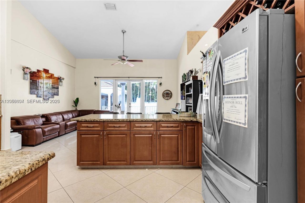 12969 SW 220th Ter, Miami, FL 33170 Photo
