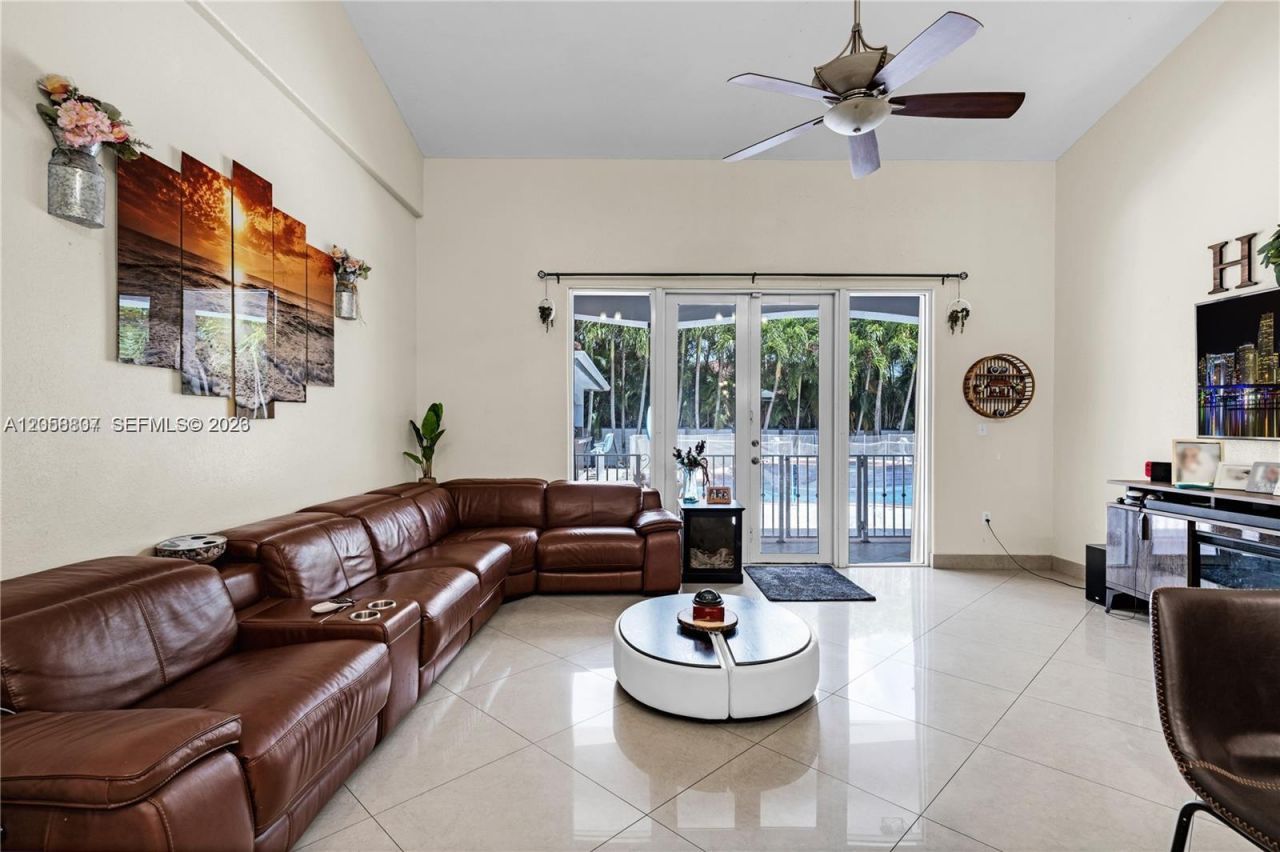 12969 SW 220th Ter, Miami, FL 33170 Photo