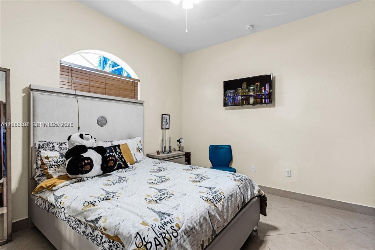 12969 SW 220th Ter, Miami, FL 33170 Photo