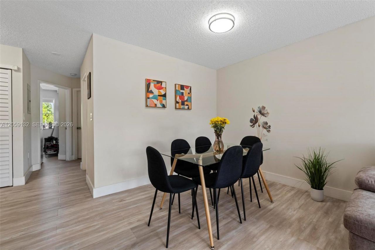 4736 NW 114th Ave , Unit 205, Doral, FL 33178 Photo