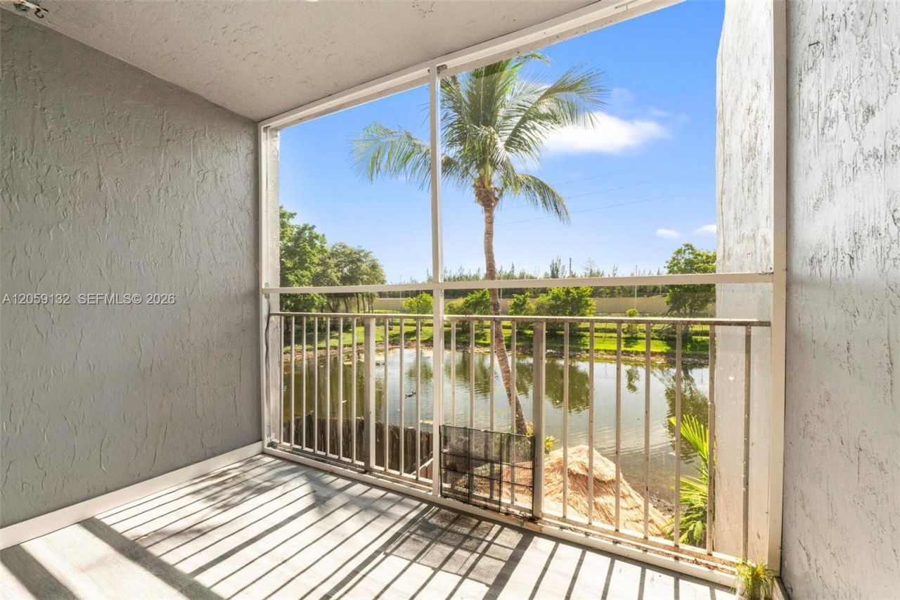 4736 NW 114th Ave , Unit 205, Doral, FL 33178 Photo