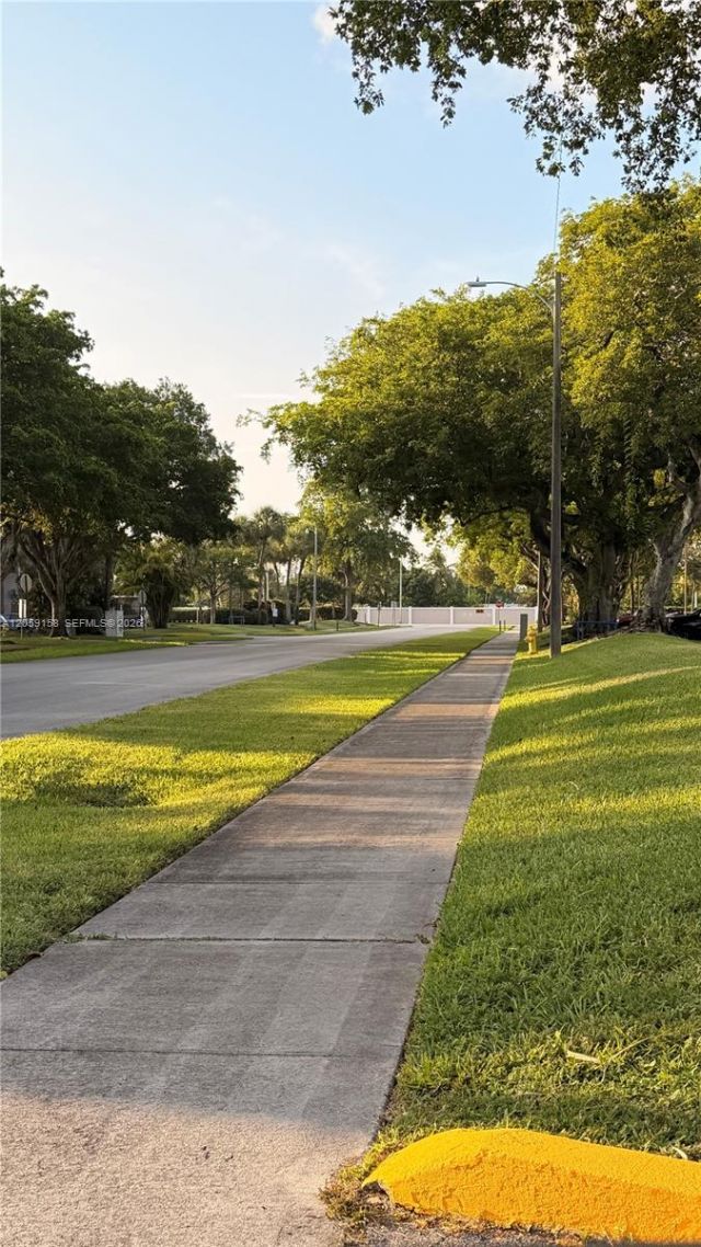 6090 N Sabal Palm Blvd, Unit 311, Tamarac, FL 33319 Photo