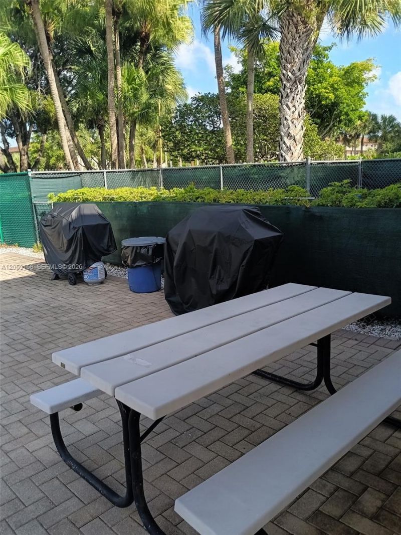 6090 N Sabal Palm Blvd, Unit 311, Tamarac, FL 33319 Photo