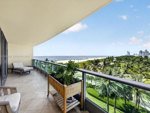 1455 Ocean Dr , Unit 704, Miami Beach, FL 33139