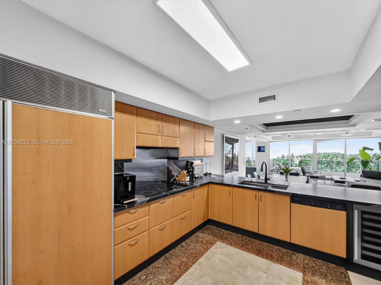 1455 Ocean Dr , Unit 704, Miami Beach, FL 33139 Photo