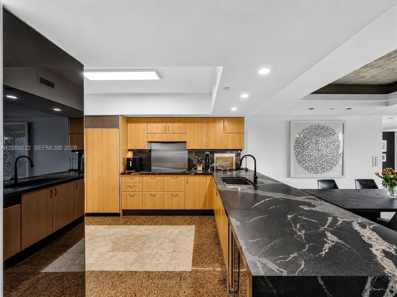 1455 Ocean Dr , Unit 704, Miami Beach, FL 33139 Photo