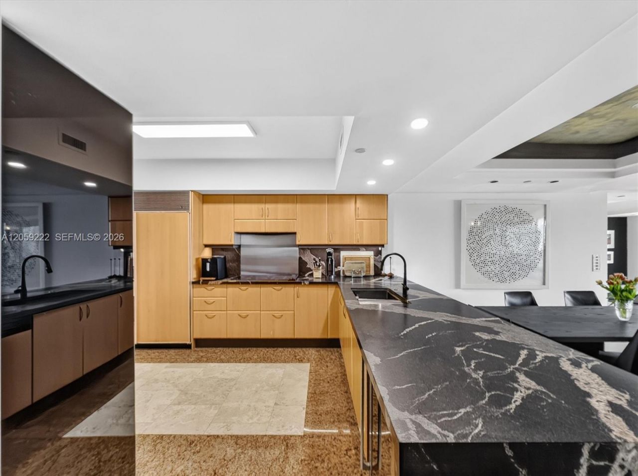 1455 Ocean Dr , Unit 704, Miami Beach, FL 33139 Photo