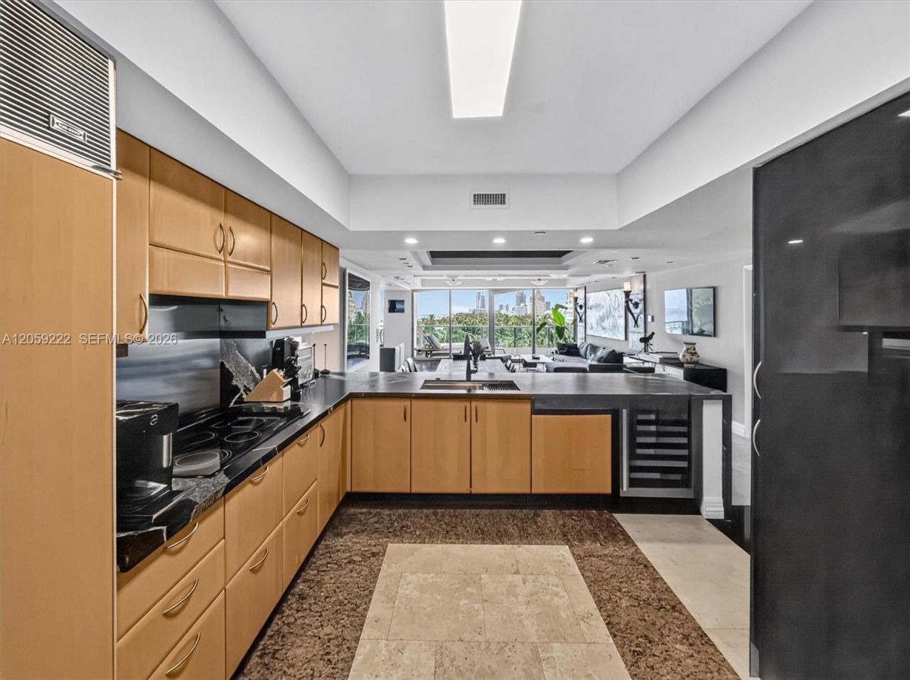 1455 Ocean Dr , Unit 704, Miami Beach, FL 33139 Photo