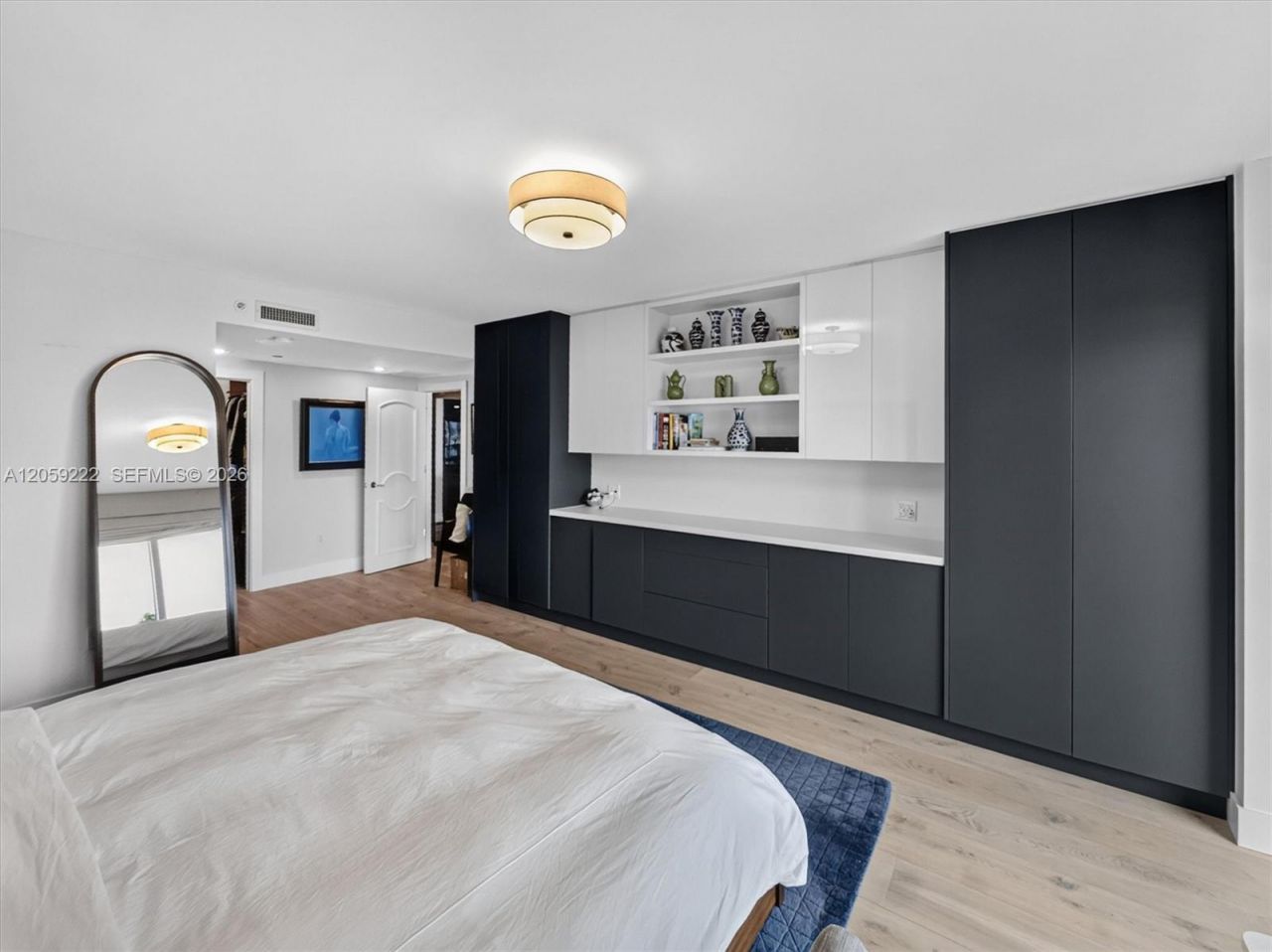 1455 Ocean Dr , Unit 704, Miami Beach, FL 33139 Photo