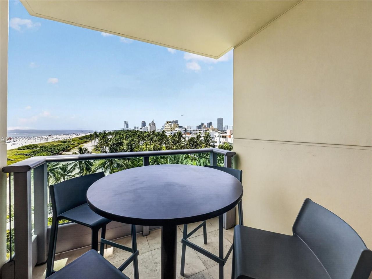 1455 Ocean Dr , Unit 704, Miami Beach, FL 33139 Photo