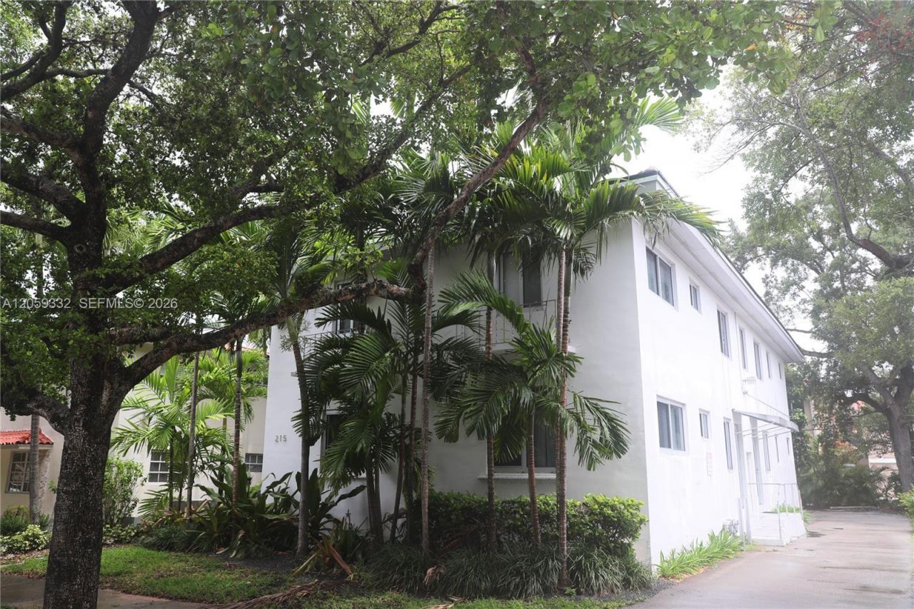 215 Antilla Ave , Unit 4, Coral Gables, FL 33134 Photo