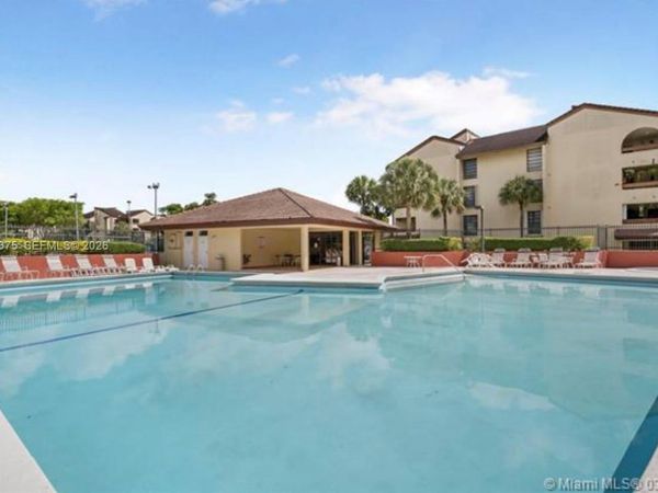 8810 SW 123rd Ct , Unit M-209, Miami, FL 33186