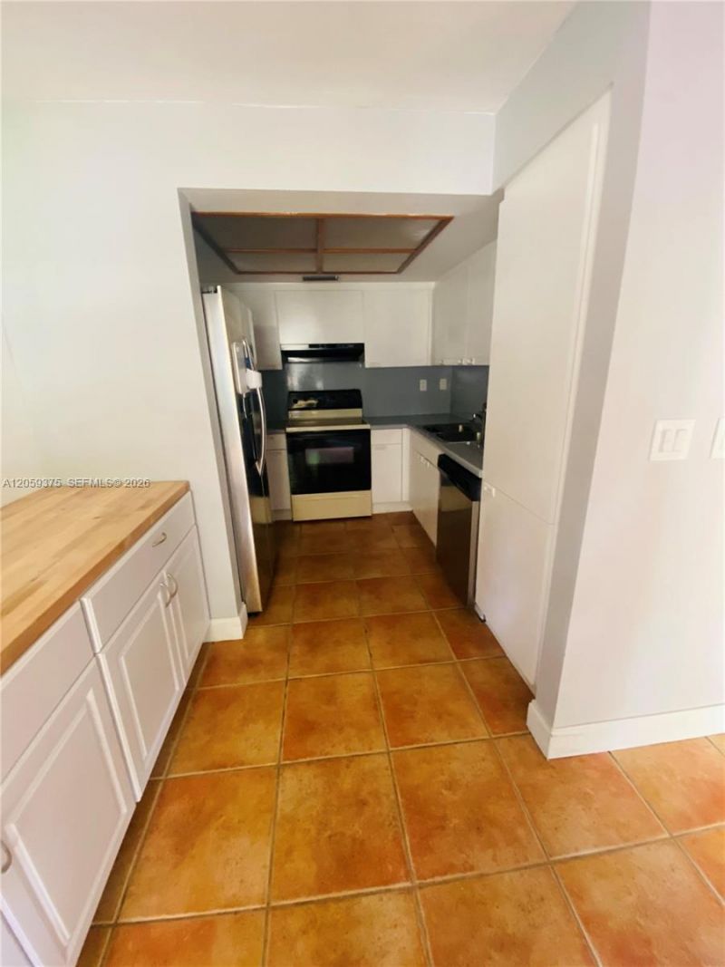 8810 SW 123rd Ct , Unit M-209, Miami, FL 33186 Photo