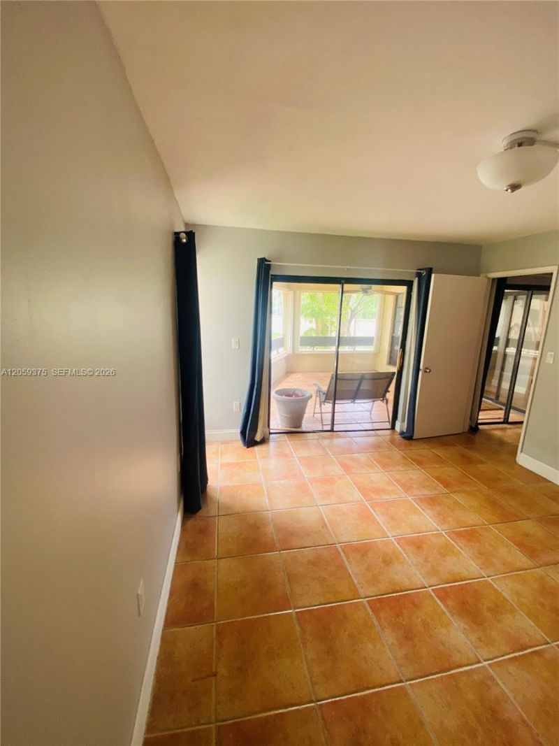 8810 SW 123rd Ct , Unit M-209, Miami, FL 33186 Photo