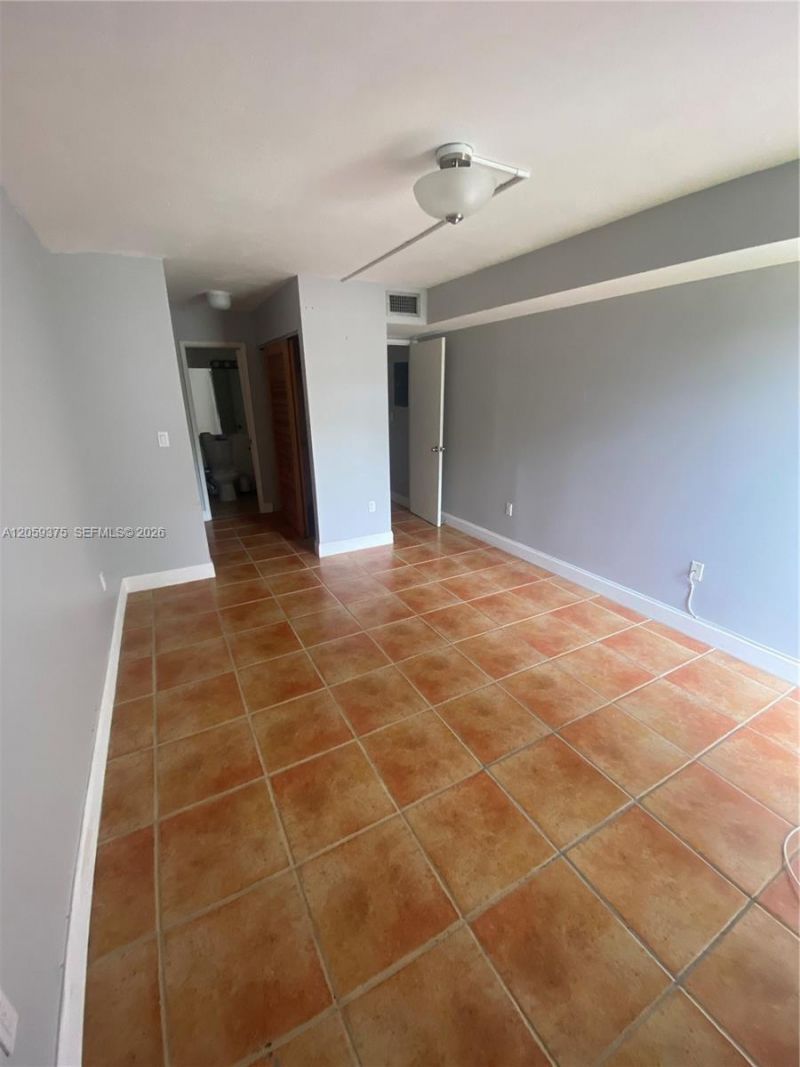 8810 SW 123rd Ct , Unit M-209, Miami, FL 33186 Photo