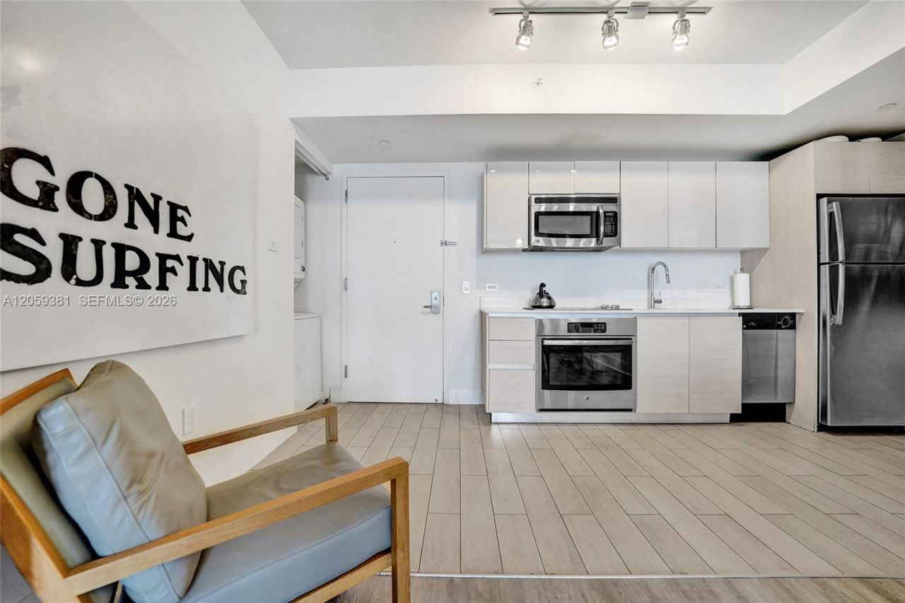 2602 E Hallandale Beach Blvd, Unit R906, Hallandale Beach, FL 33009 Photo