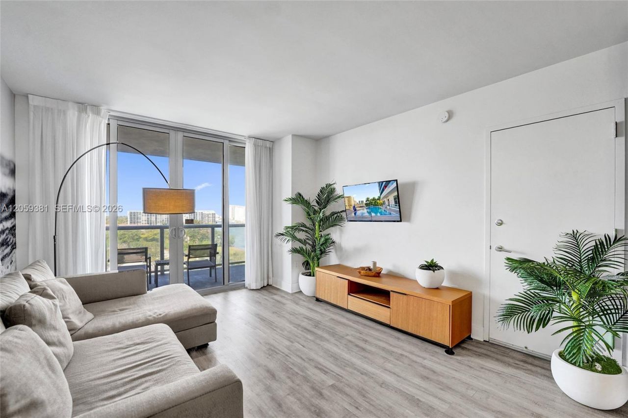 2602 E Hallandale Beach Blvd, Unit R906, Hallandale Beach, FL 33009 Photo