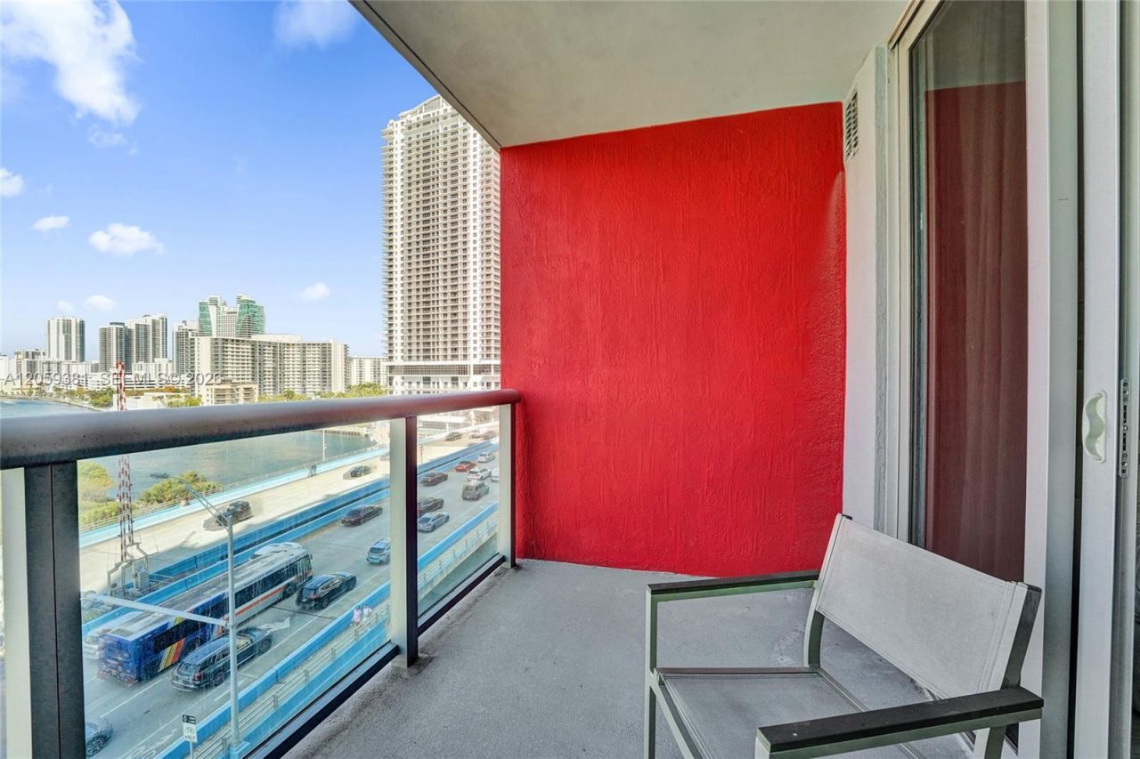 2602 E Hallandale Beach Blvd, Unit R906, Hallandale Beach, FL 33009 Photo
