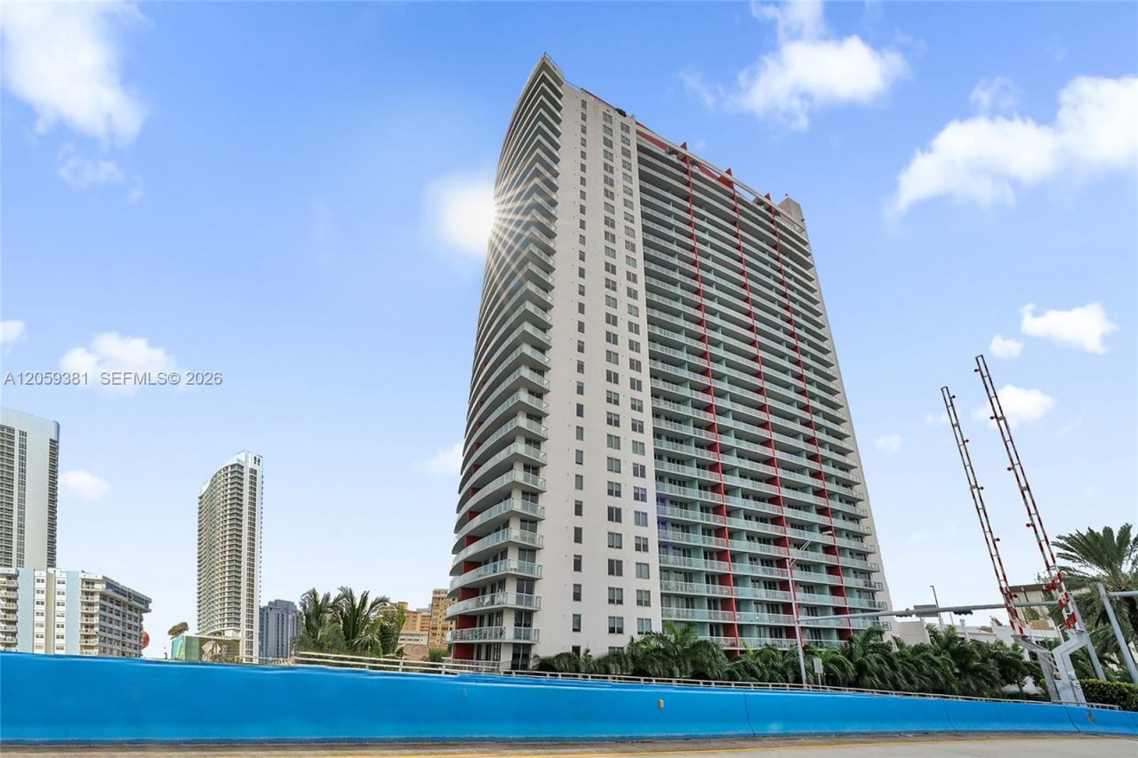 2602 E Hallandale Beach Blvd, Unit R906, Hallandale Beach, FL 33009 Photo