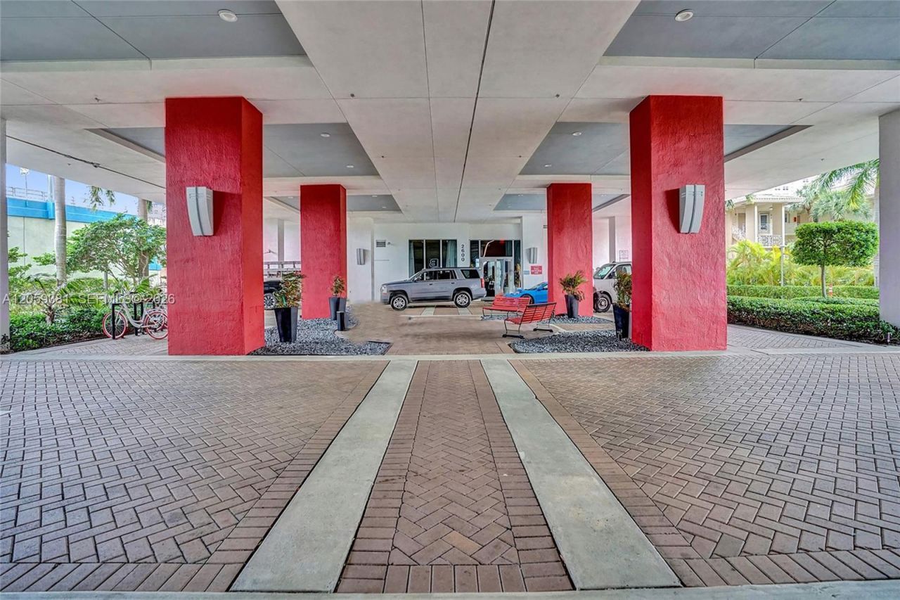 2602 E Hallandale Beach Blvd, Unit R906, Hallandale Beach, FL 33009 Photo