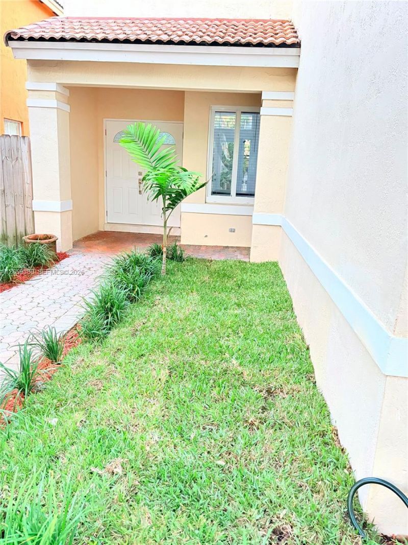 1581 SW 106 Ave, Pembroke Pines, FL 33025 Photo