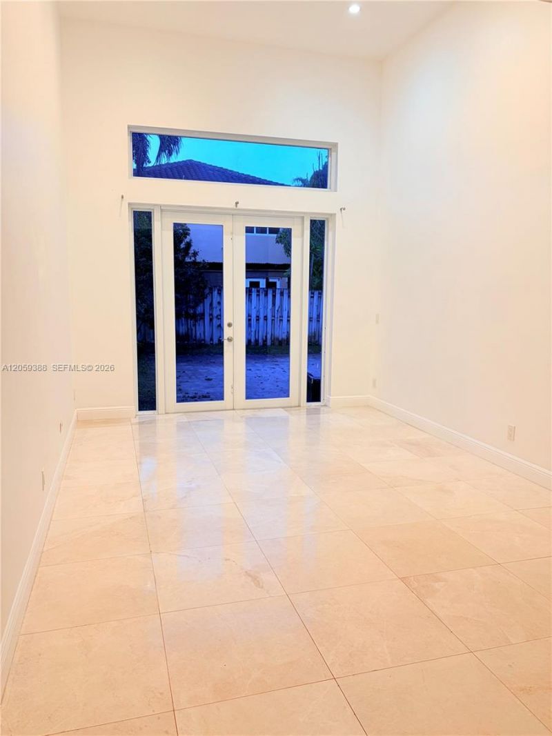 1581 SW 106 Ave, Pembroke Pines, FL 33025 Photo