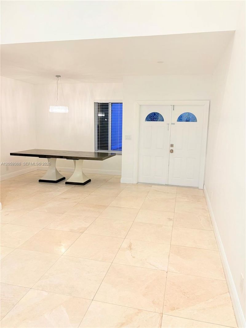 1581 SW 106 Ave, Pembroke Pines, FL 33025 Photo